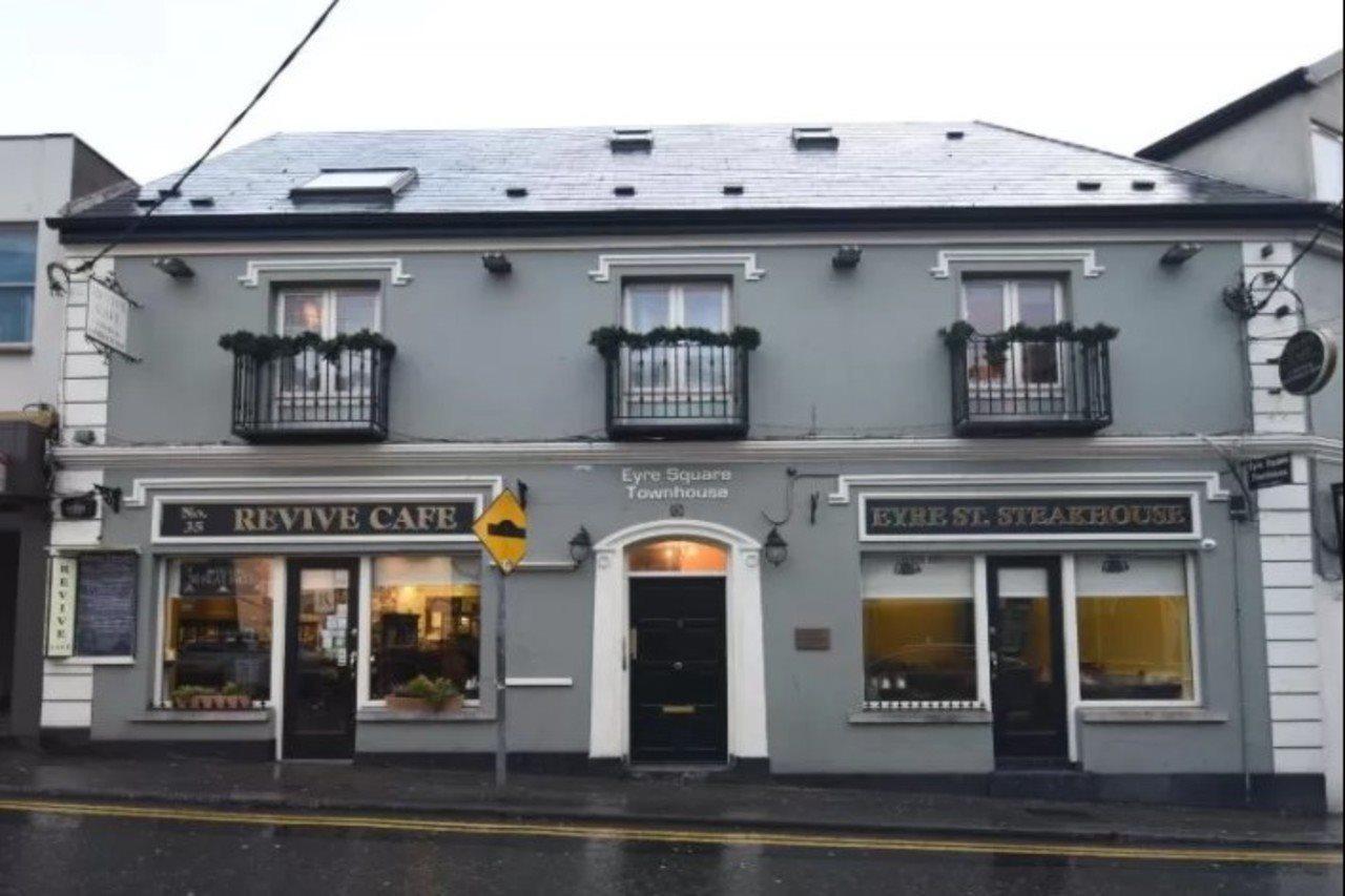 The Eyre Square Townhouse Otel Galway Dış mekan fotoğraf
